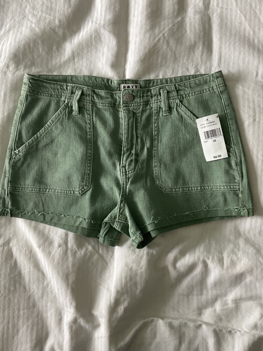 NWT Roxy green , shorts size 30